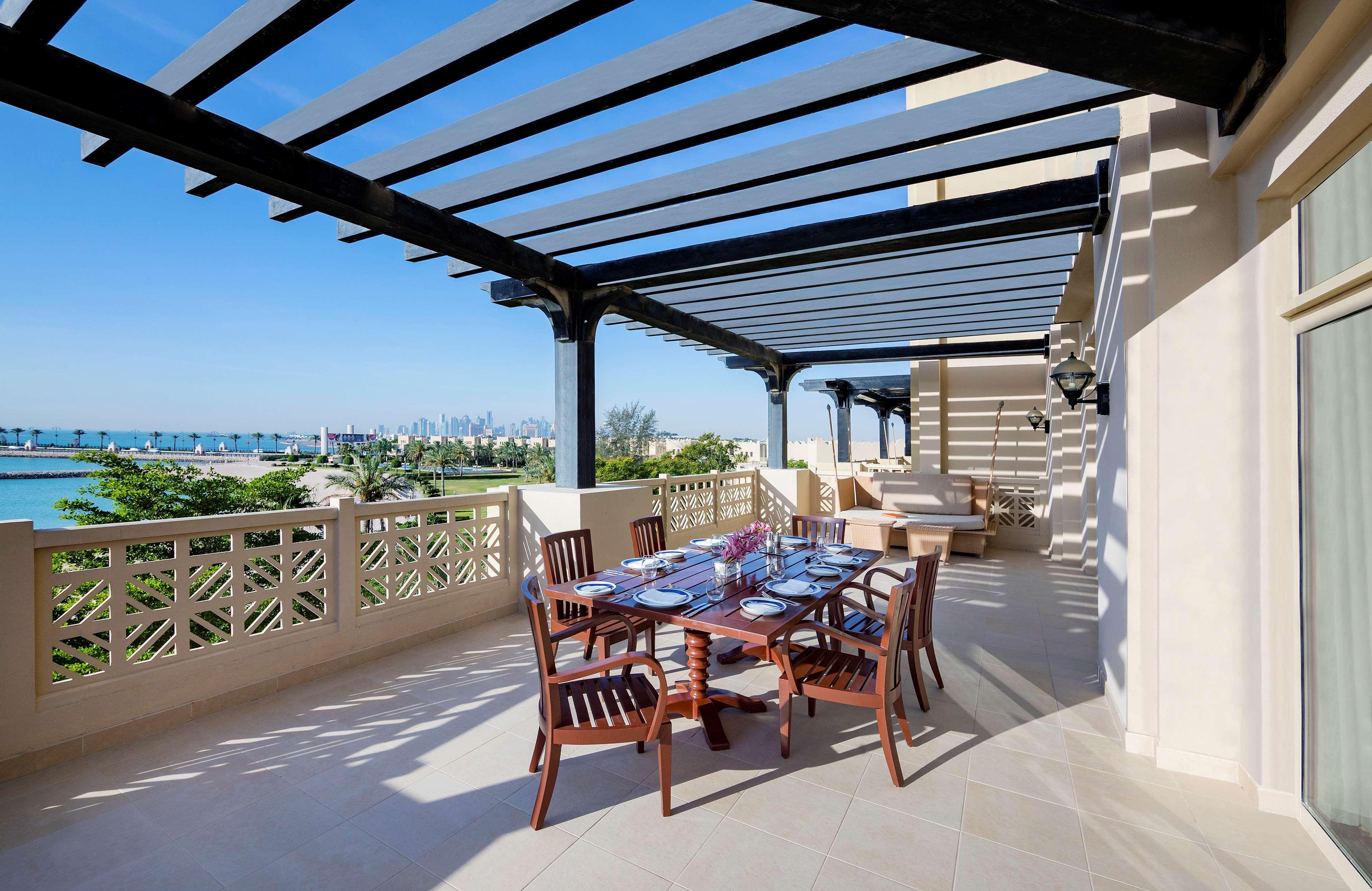 Grand Hyatt Doha Hotel & Villas מראה חיצוני תמונה The Terrace at the Four Seasons Hotel, Cairo