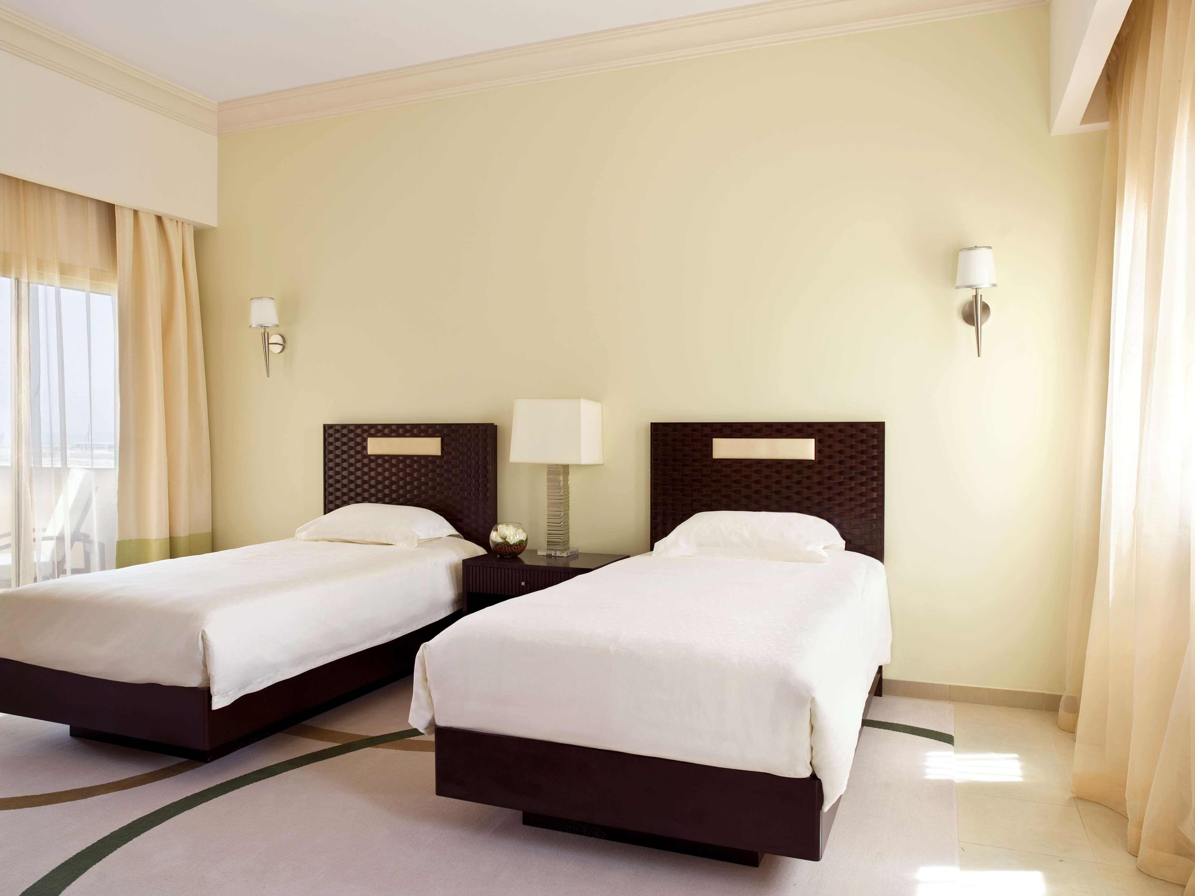 Grand Hyatt Doha Hotel & Villas מראה חיצוני תמונה A room at the hotel
