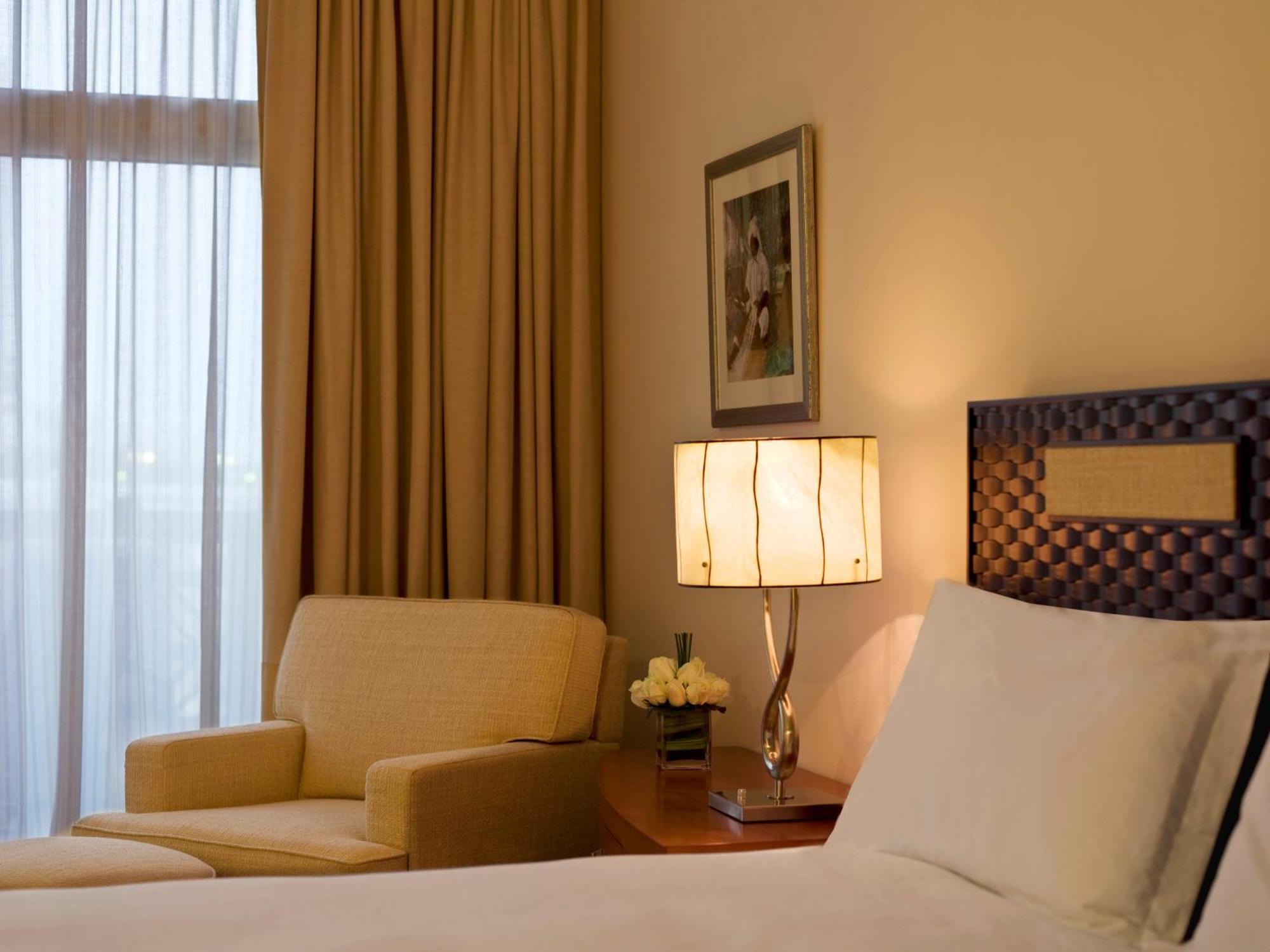 Grand Hyatt Doha Hotel & Villas מראה חיצוני תמונה A bedroom at the hotel