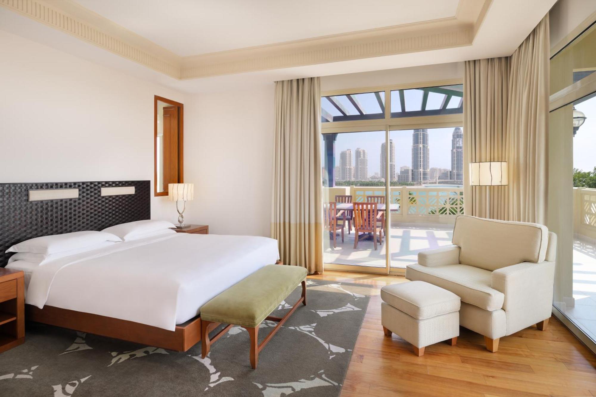 Grand Hyatt Doha Hotel & Villas מראה חיצוני תמונה A bedroom at the hotel