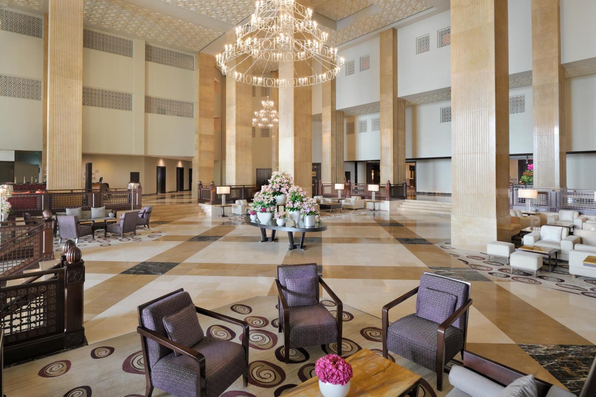 Grand Hyatt Doha Hotel & Villas מראה חיצוני תמונה The lobby of the hotel